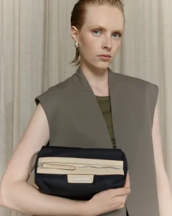 Online TRAVEL POUCH | Alle Accessoires